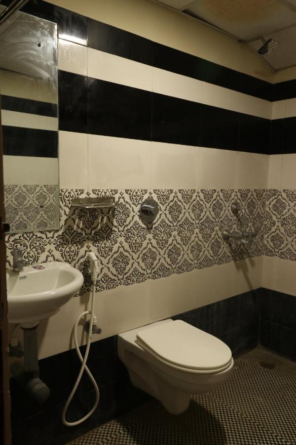 E S Residency Hotel Theni Zewnętrze zdjęcie