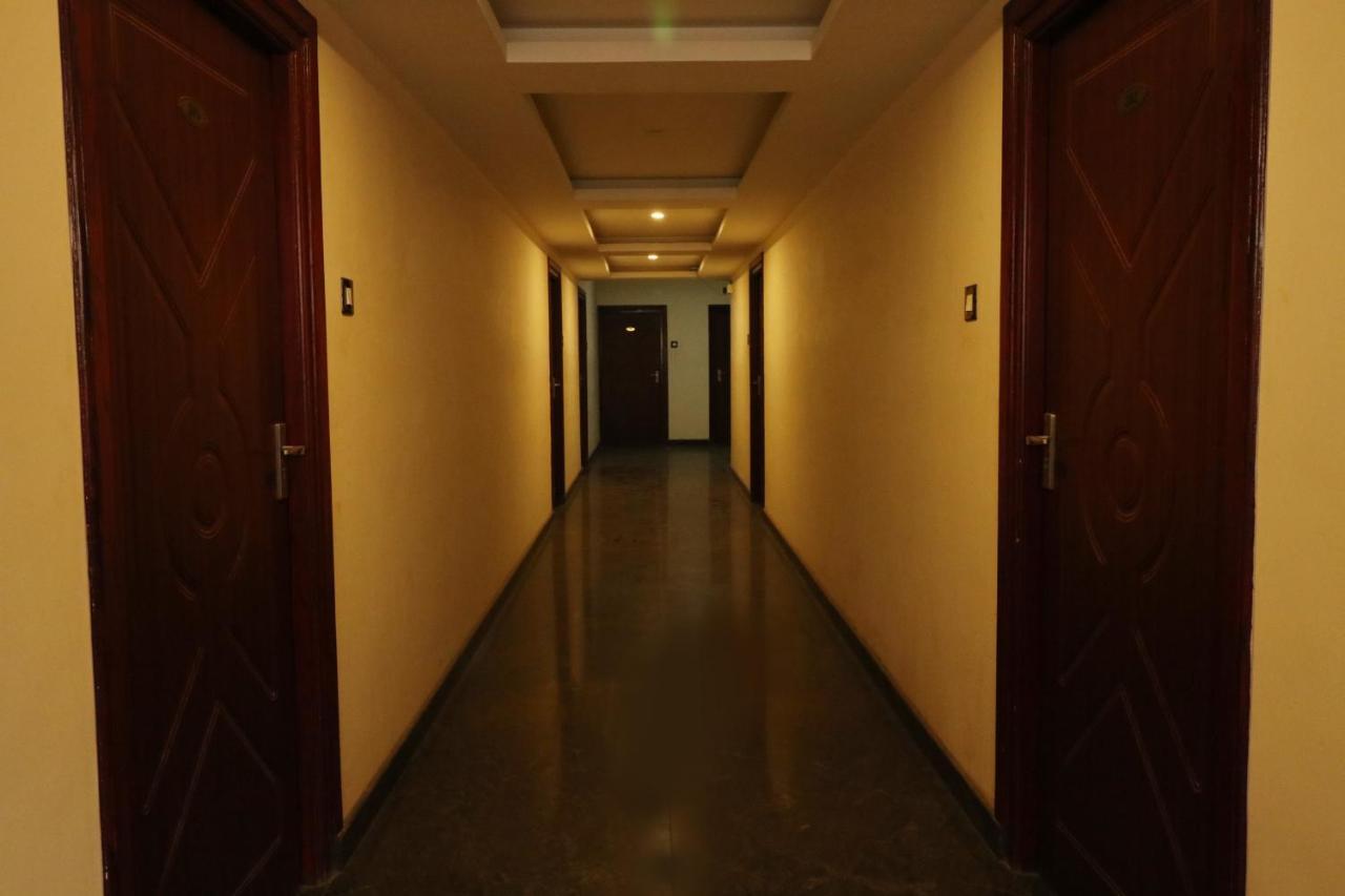 E S Residency Hotel Theni Zewnętrze zdjęcie