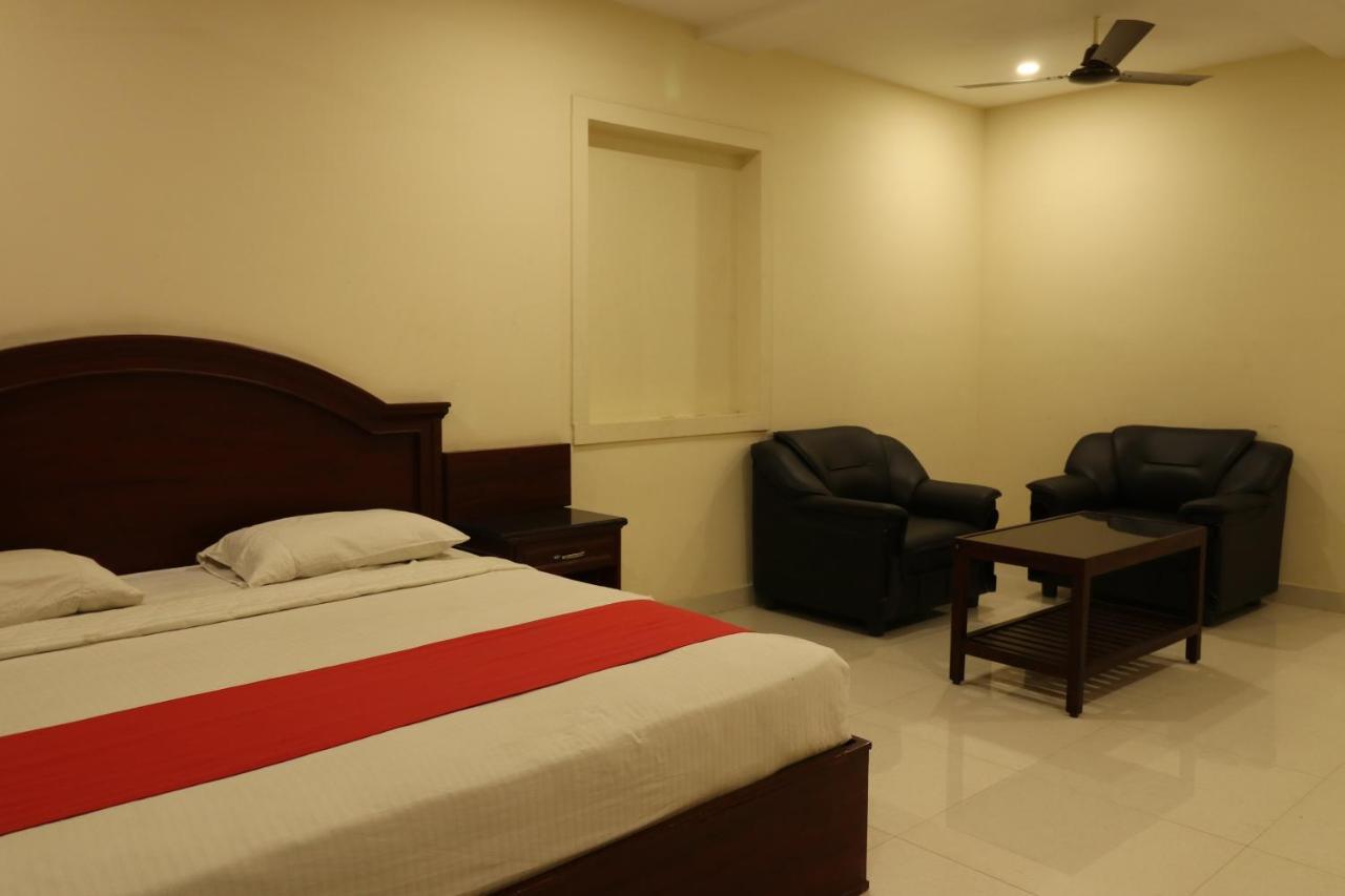 E S Residency Hotel Theni Zewnętrze zdjęcie