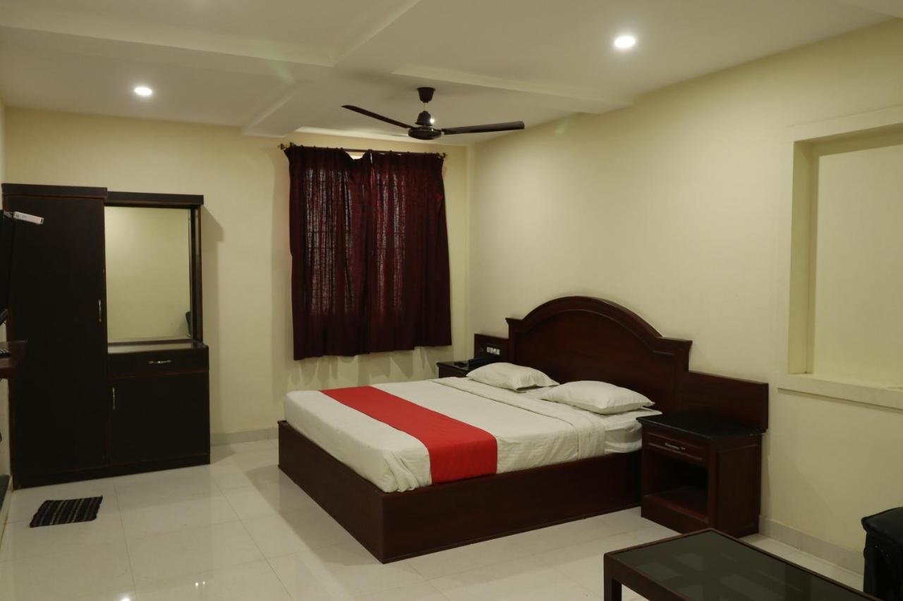 E S Residency Hotel Theni Zewnętrze zdjęcie