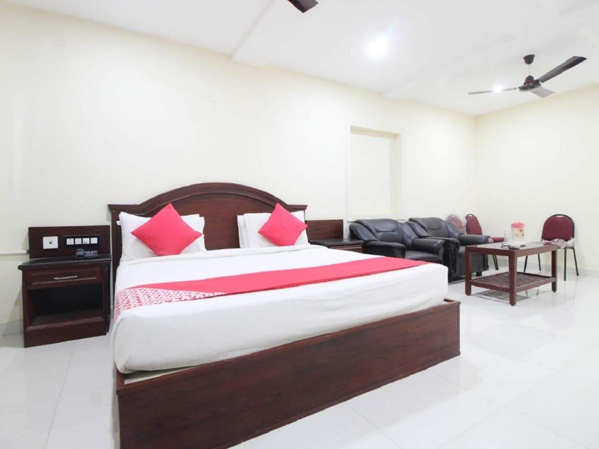 E S Residency Hotel Theni Zewnętrze zdjęcie