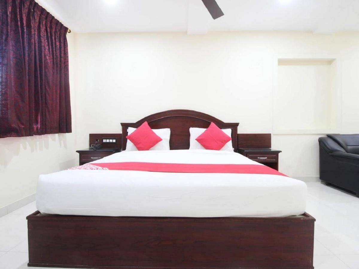 E S Residency Hotel Theni Zewnętrze zdjęcie